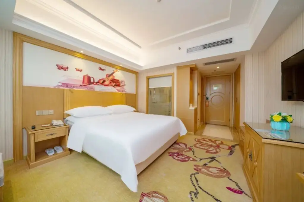 Дунгуань: Vienna Hotel (Dongguan Huangjiang Liangfa)