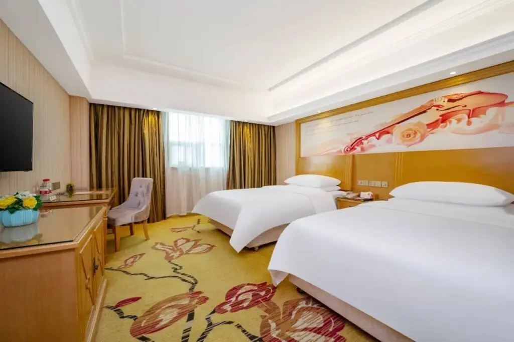Дунгуань: Vienna Hotel (Dongguan Huangjiang Liangfa)
