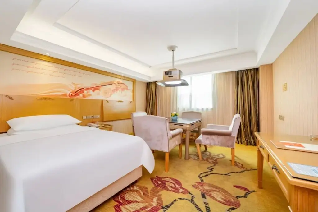 Дунгуань: Vienna Hotel (Dongguan Huangjiang Liangfa)