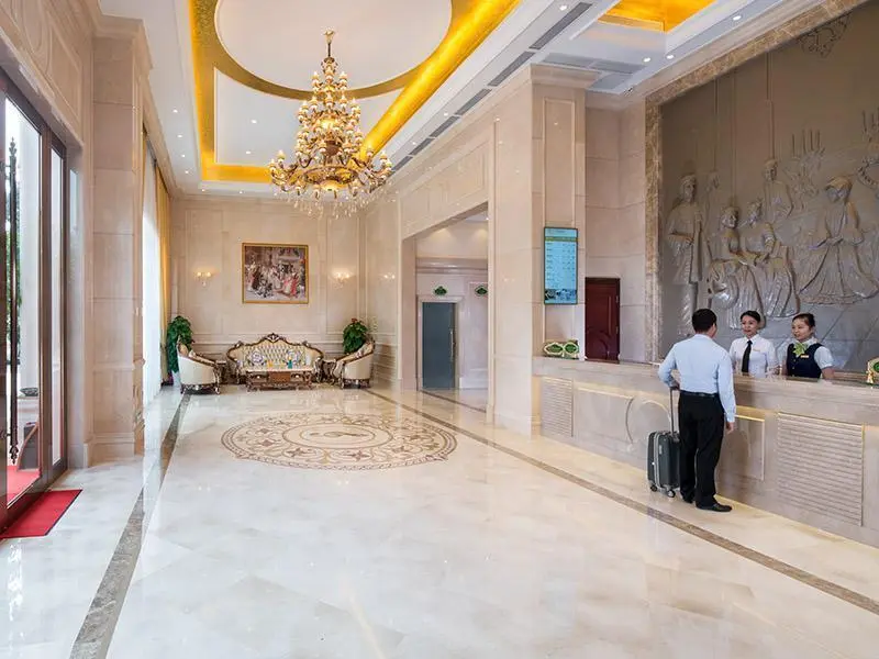 Дунгуань: Vienna Hotel Guangdong Dongguan Dalingshan Sports Park