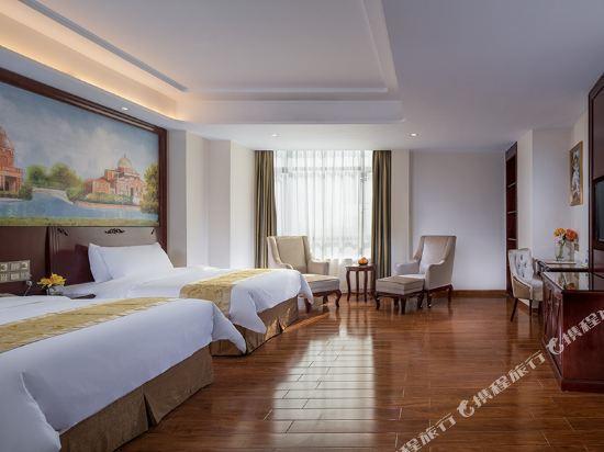 Дунгуань: Vienna Hotel (Dongguan Machong Huayang Lake)