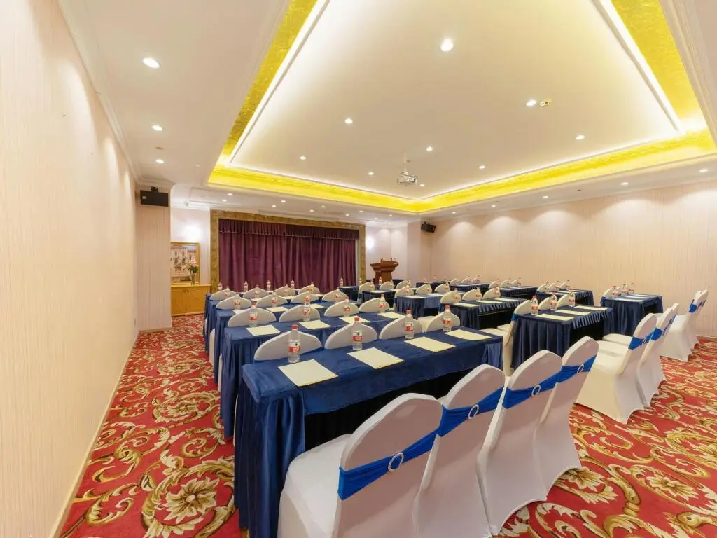 Дунгуань: Vienna Hotel Guangdong Songshanhu Dalang Textile Center