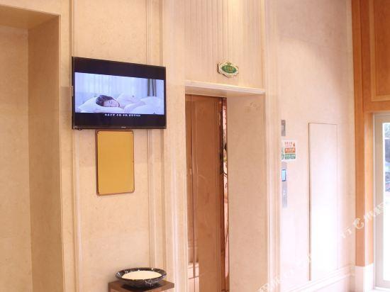 Дунгуань: Vienna Hotel (Dongguan Dalingshan baihuadong store)