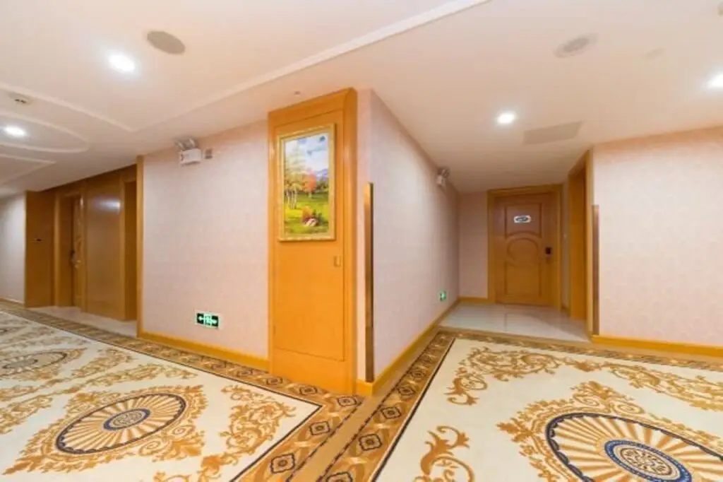 Фошань: Vienna Hotel (Shunlian Square Jinlong Metro Station)