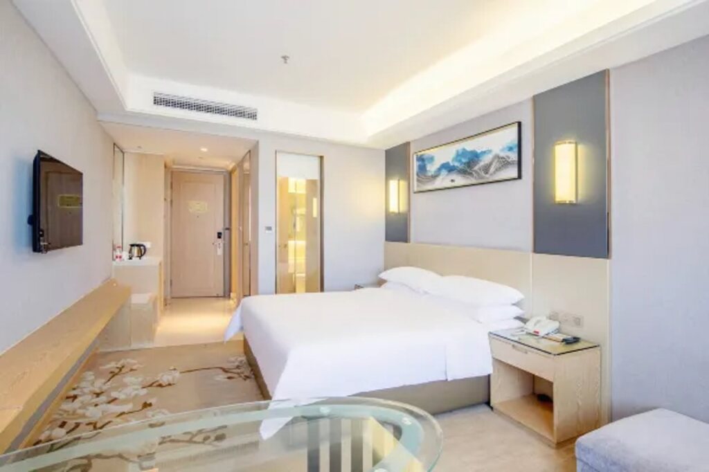 Чжуншань: Vienna Hotel Guangdong Zhongshan Xiaolan High-Speed Railway Station