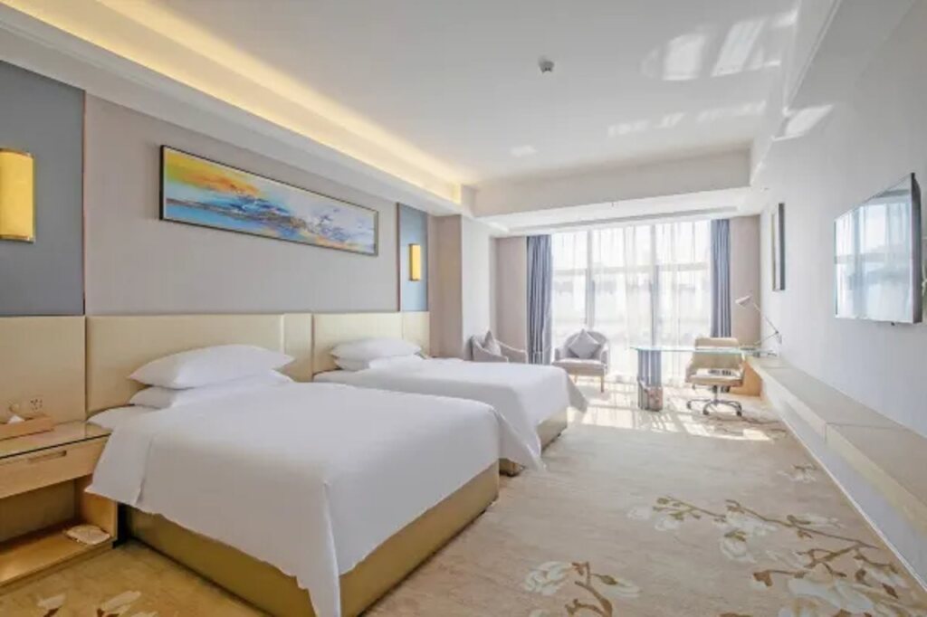 Чжуншань: Vienna Hotel Guangdong Zhongshan Xiaolan High-Speed Railway Station
