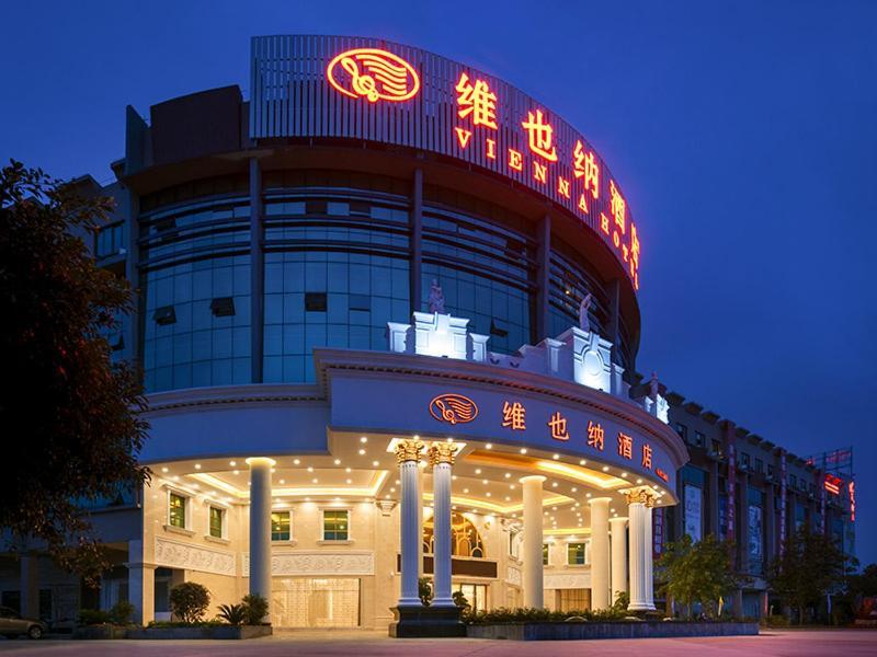 Vienna Hotel (Guangzhou Conghua Huanshi East Road Jiangpu) — фото 1