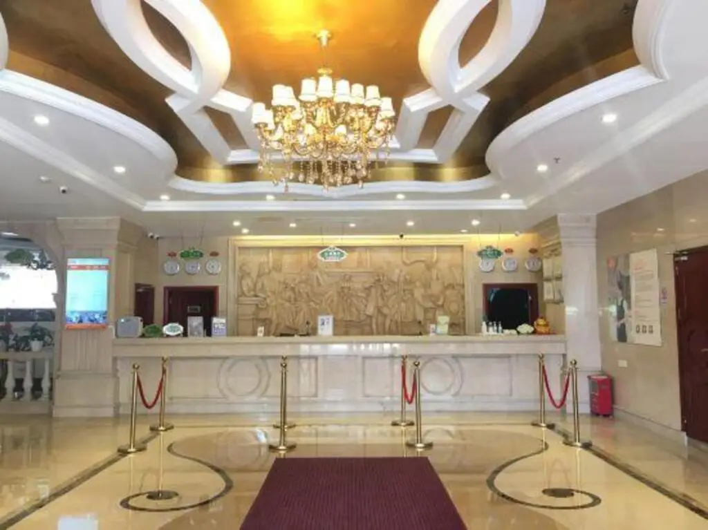 Гуанчжоу: Vienna Hotel (Guangzhou Huangpu Free Trade Zone Xiayuan Subway Station)