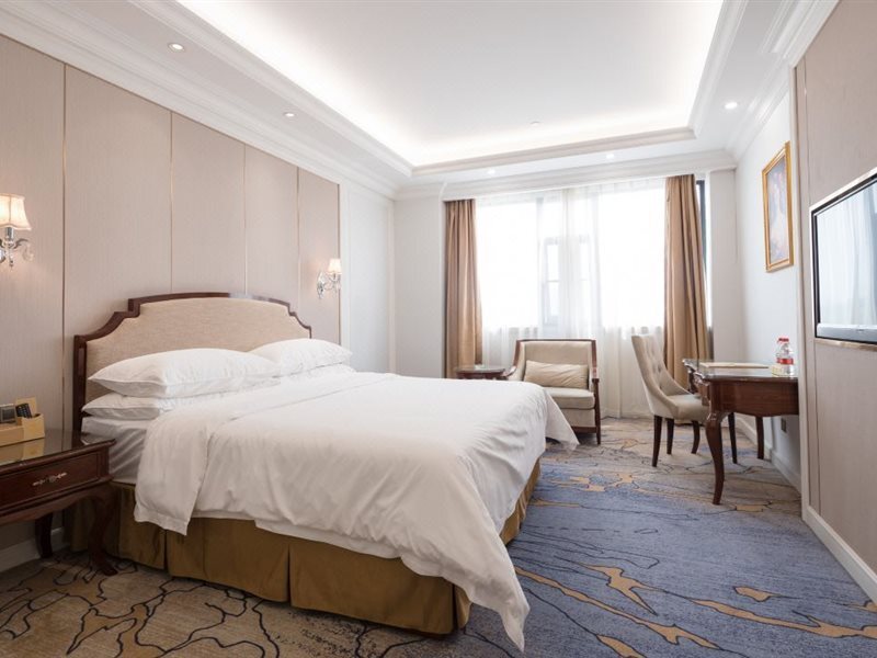 Гуанчжоу: Vienna Hotel (Guangzhou Baiyun University Jinyuan Plaza)