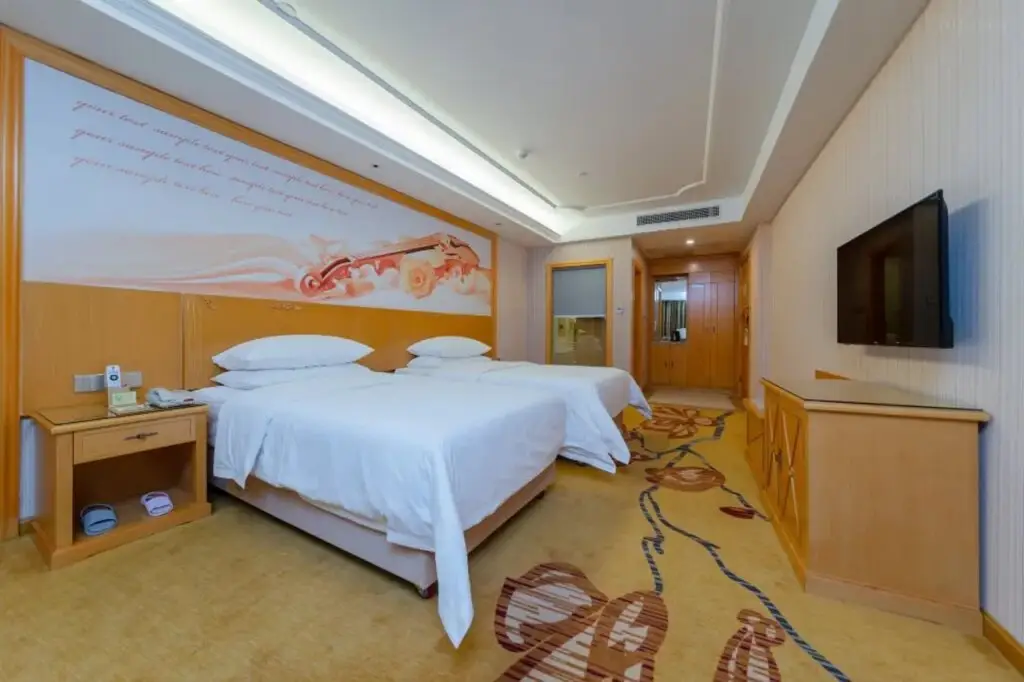 Гуанчжоу: Vienna Hotel (Guangzhou Nansha Lanhe Store)