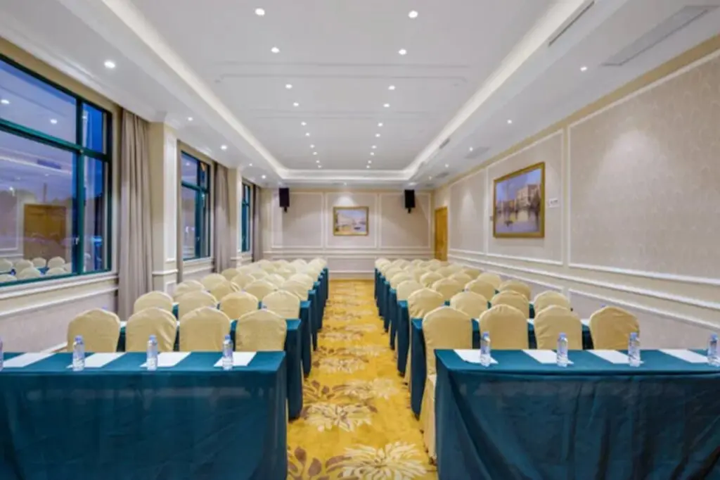 Гуанчжоу: Vienna Hotel (Guangzhou Zengcheng Plaza Subway Station Branch)
