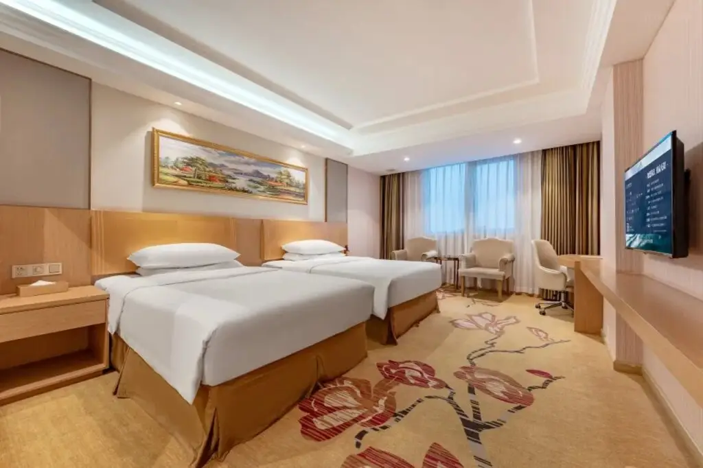 Гуанчжоу: Vienna Hotel Guangzhou Baiyun Airport Huadu Avenue
