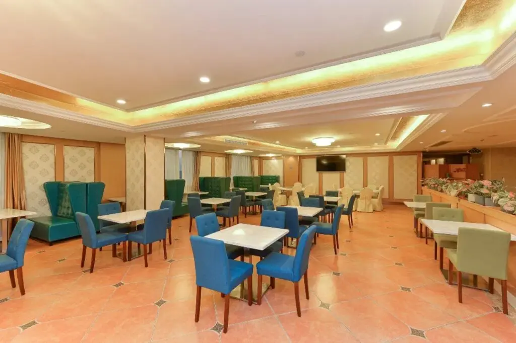 Гуанчжоу: Vienna Hotel Guangzhou Baiyun Airport Huadu Avenue