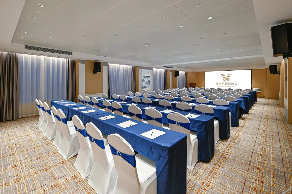Гуанчжоу: Vienna International Hotel (Guangzhou Huadu Plaza Rongchuang Cultural Tourism City)