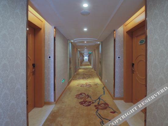 Шэньчжэнь: Vienna International Hotel (Shenzhen Guanlan Avenue)