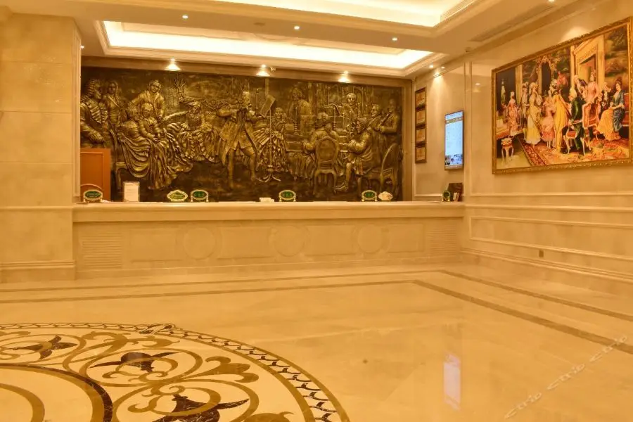 Шэньчжэнь: Vienna International Hotel (Shenzhen Longhua Qiankeng Metro Station)