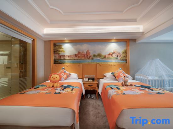 Шэньчжэнь: Vienna International Hotel (Shenzhen Longhua Qiankeng Metro Station)