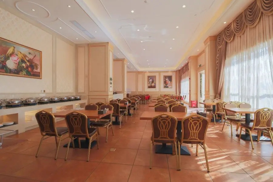 Шэньчжэнь: Vienna International Hotel (Shenzhen Longhua Qiankeng Metro Station)
