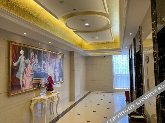 Чжаоцин: Vienna Hotel Guangdong Zhaoqing Sihui Center Jade Expo Market