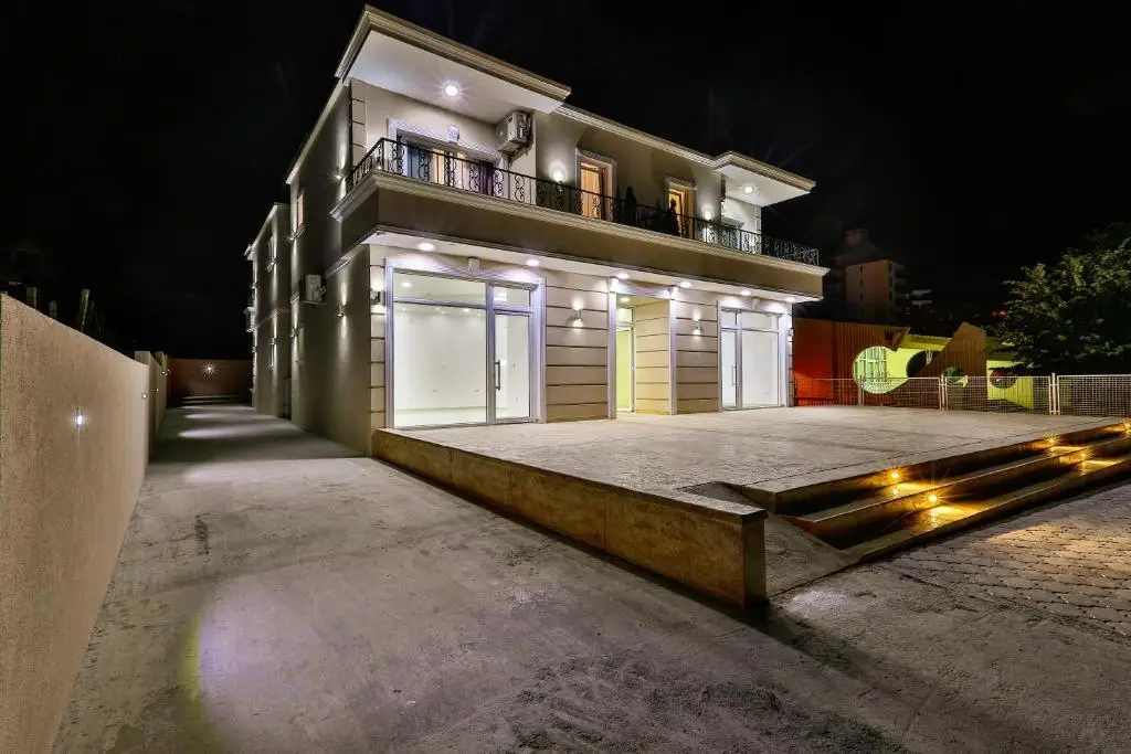 Сутоморе: Apartments Royal Lux