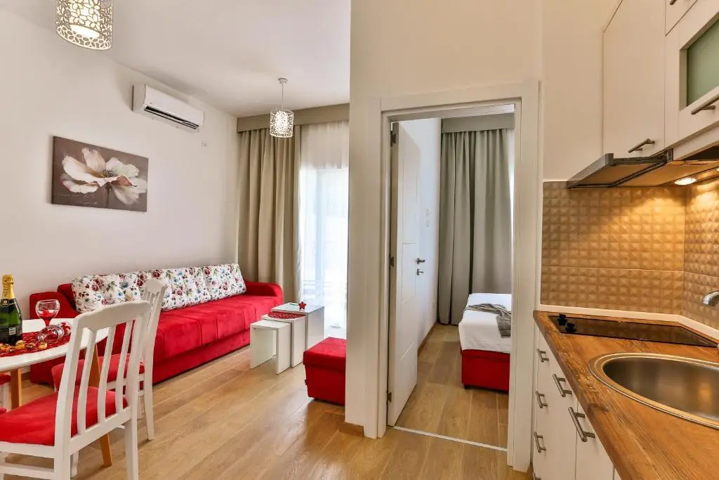 Сутоморе: Apartments Royal Lux