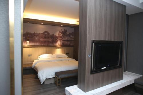 Куньмин: Jiqing Hotel (Kunming Green Lake)