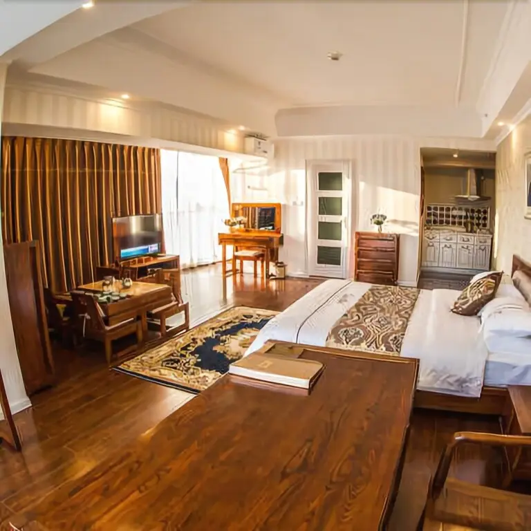 Куньмин: Lantis Hotel