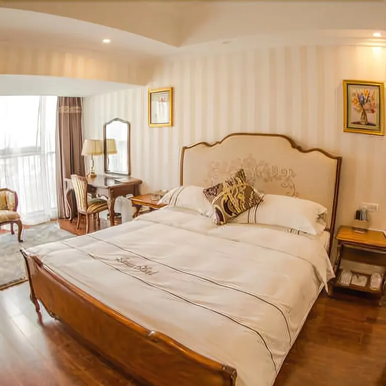 Куньмин: Lantis Hotel