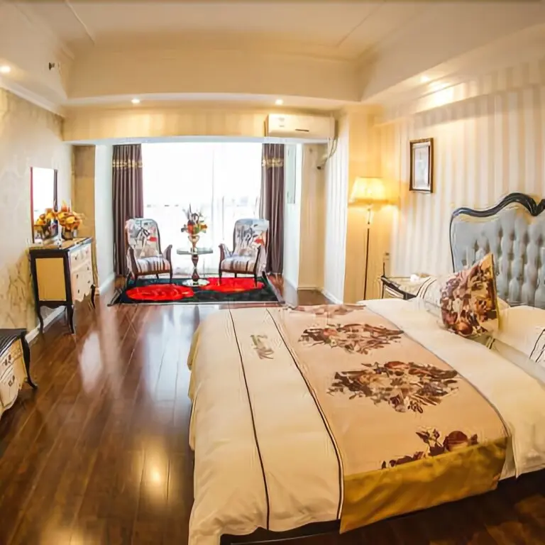 Куньмин: Lantis Hotel