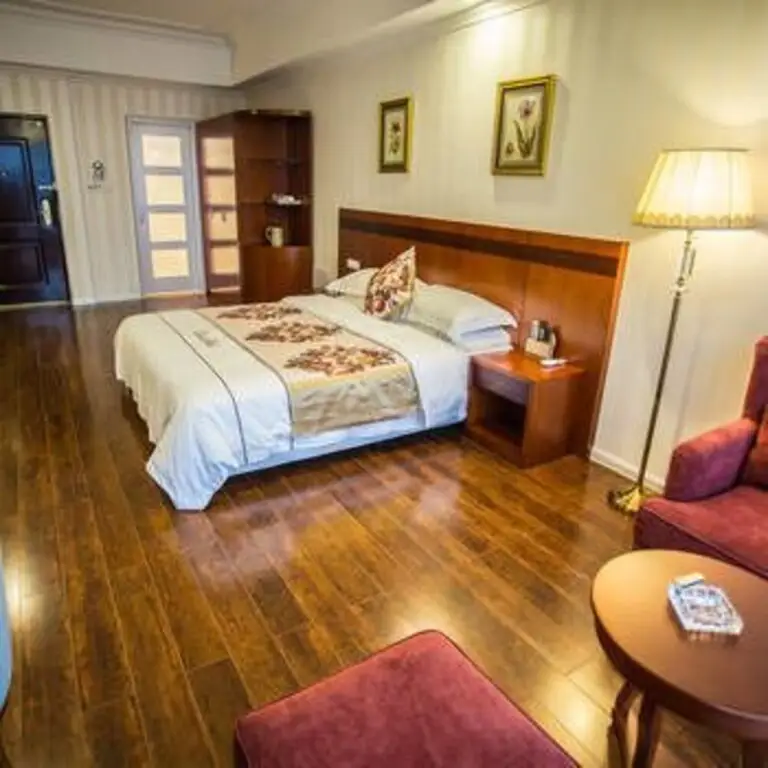 Куньмин: Lantis Hotel
