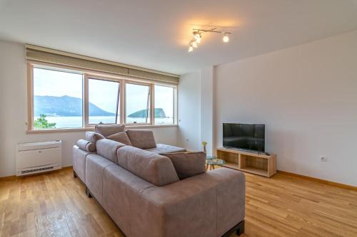 Будва: Luxury Seaside Apartments