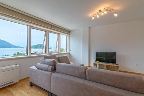Будва: Luxury Seaside Apartments