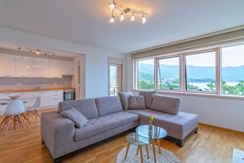 Будва: Luxury Seaside Apartments