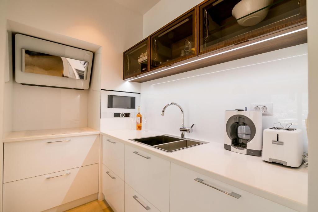Доброта: Apartments Magic Sea View
