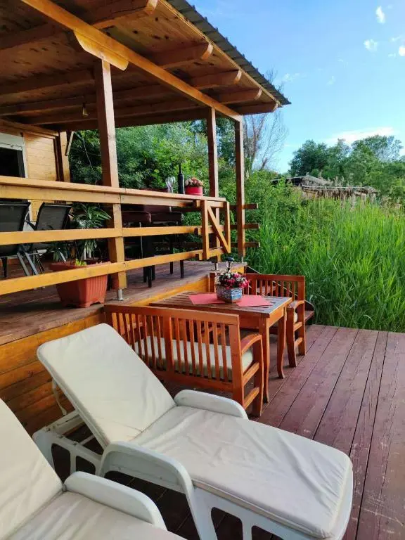 Горни Стой (Штойи и Эпермь): Cottage Ajna - Ada Bojana