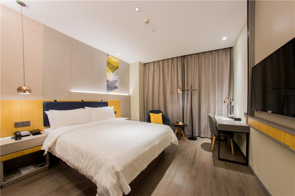 Шанхай: Home Inn Business Trip Gold Shanghai North Bund Dalian Road Metro Station