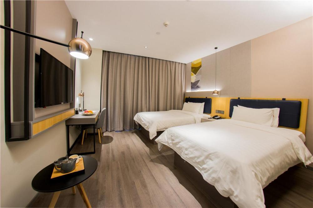 Шанхай: Home Inn Business Trip Gold Shanghai North Bund Dalian Road Metro Station