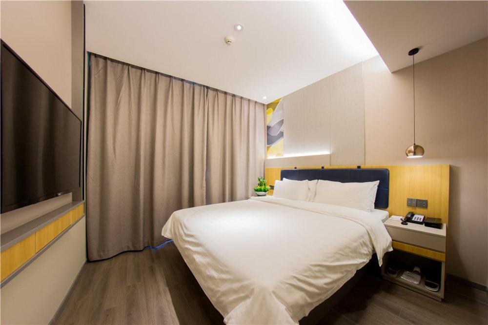 Шанхай: Home Inn Business Trip Gold Shanghai North Bund Dalian Road Metro Station