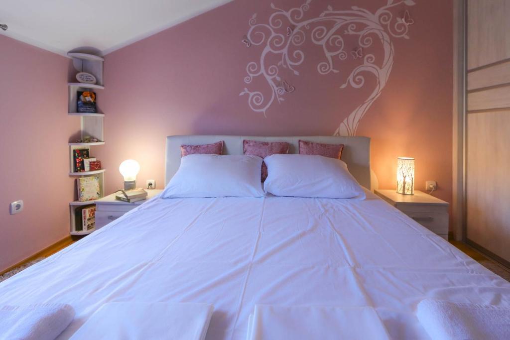 Доброта: Apartment Plagenti with sea view