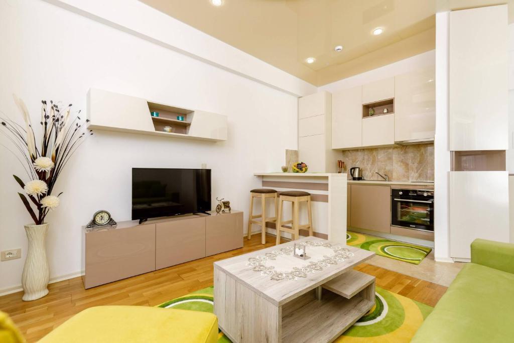 Бечичи: Lux Apartments Harmonia