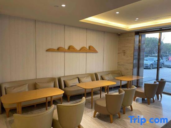 Шанхай: JI Hotel (Shanghai Nanxiang Taimao Commercial Plaza)