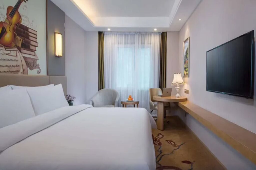 Цзясинь: Vienna International Hotel (Pinghu Zhangjiang Science and Technology Park)
