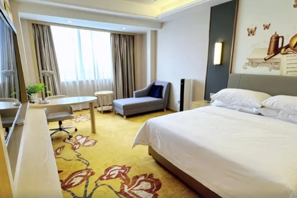Цзясинь: Vienna International Hotel (Pinghu Zhangjiang Science and Technology Park)