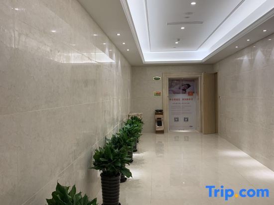 Шанхай: Vienna Hotel Shanghai Hongqiao Hub National Exhibition Center Huqingping Road