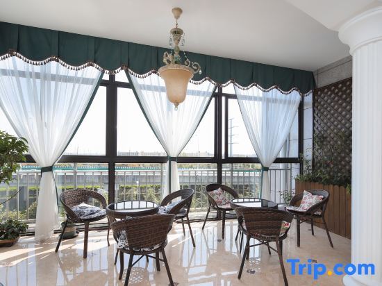 Шанхай: Vienna Classic Hotel (Shanghai Linhai Road)