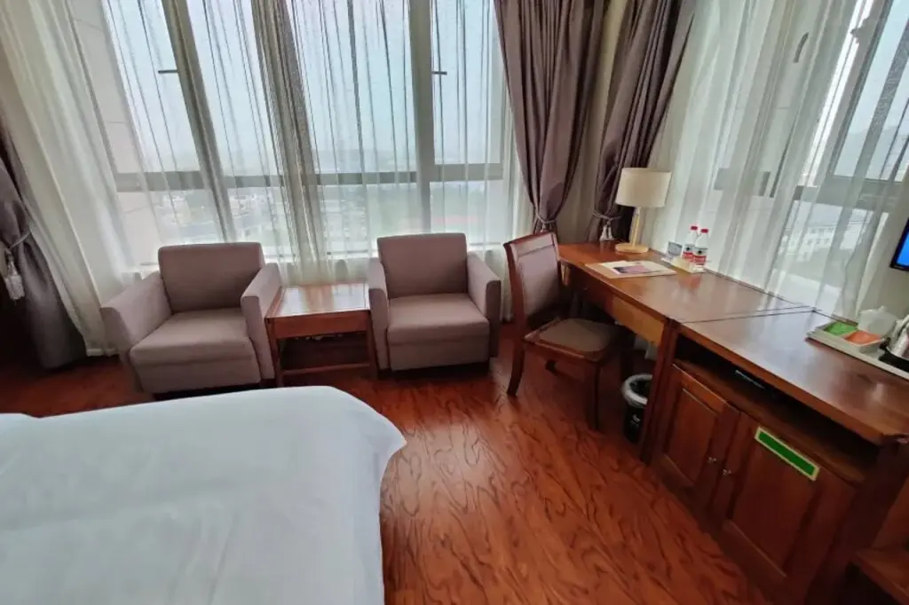 Шанхай: Vienna Classic Hotel (Shanghai Tinglin)