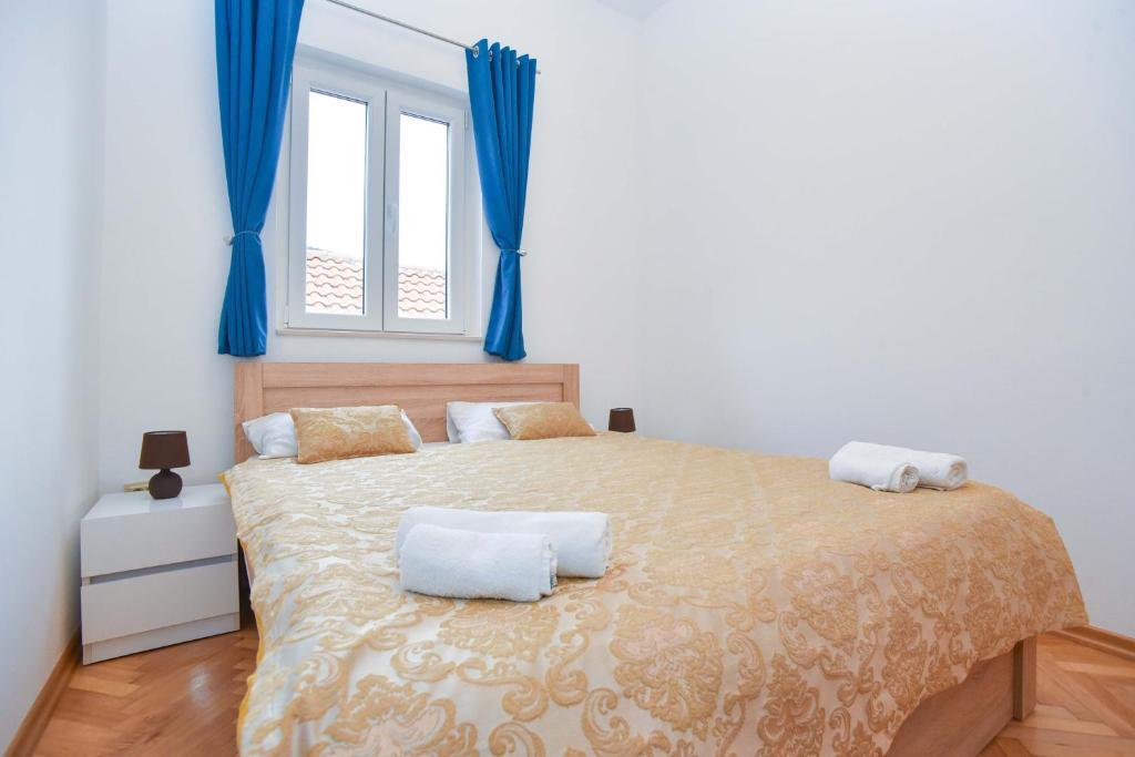 Будва: Yugoslavia Apartment