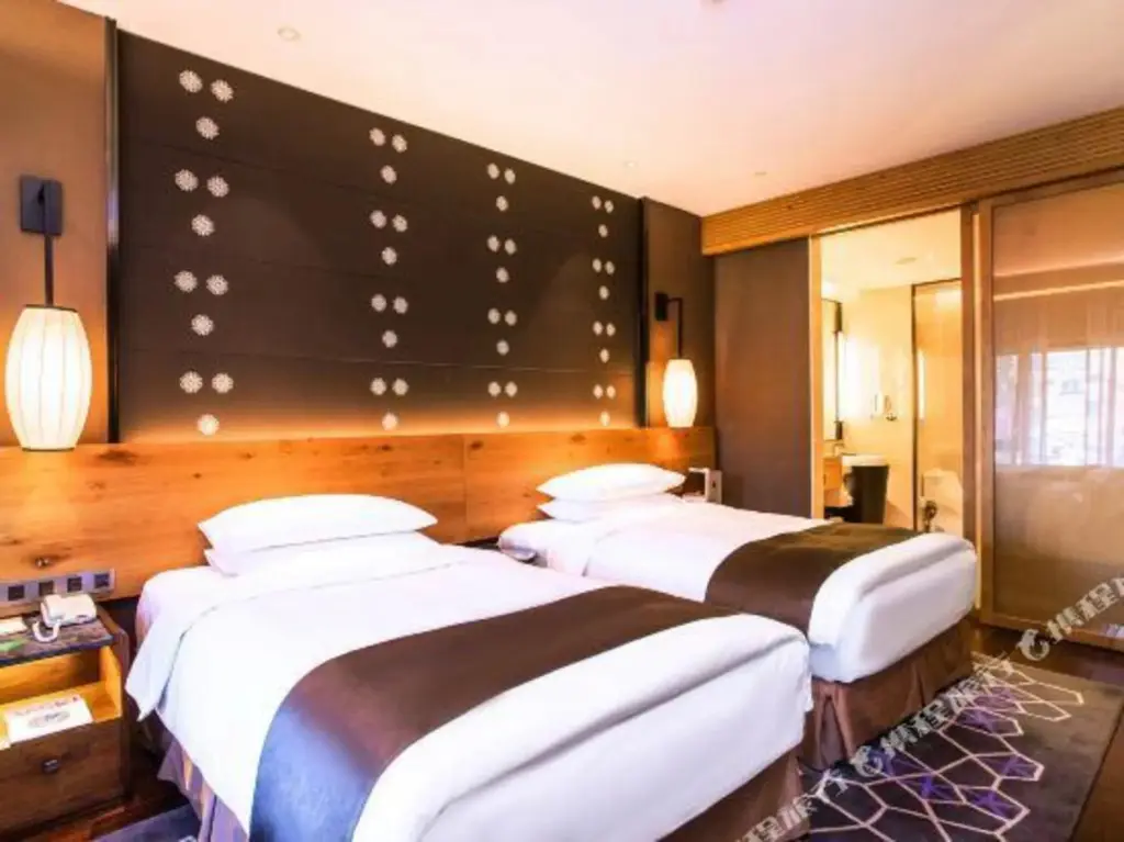 Цзилинь: Lake Songhua Seibu Prince Hotel