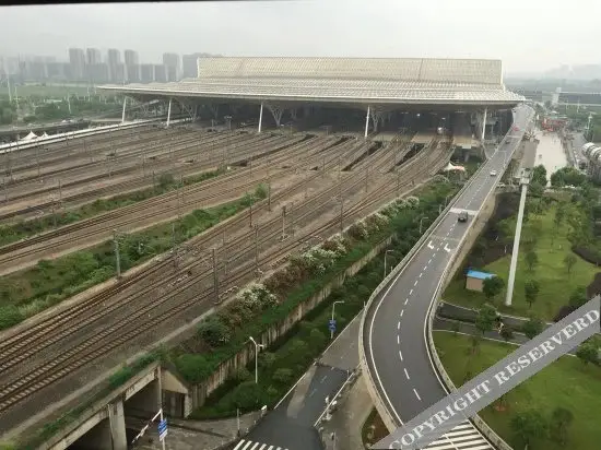 HSR Home Express Apartment (Wuhan Station Store) — фото 1