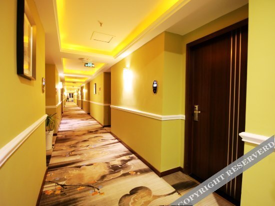 Лешан: Mount Emei Hyatt Hotel (Foguang Square Pedestrian Street Branch)